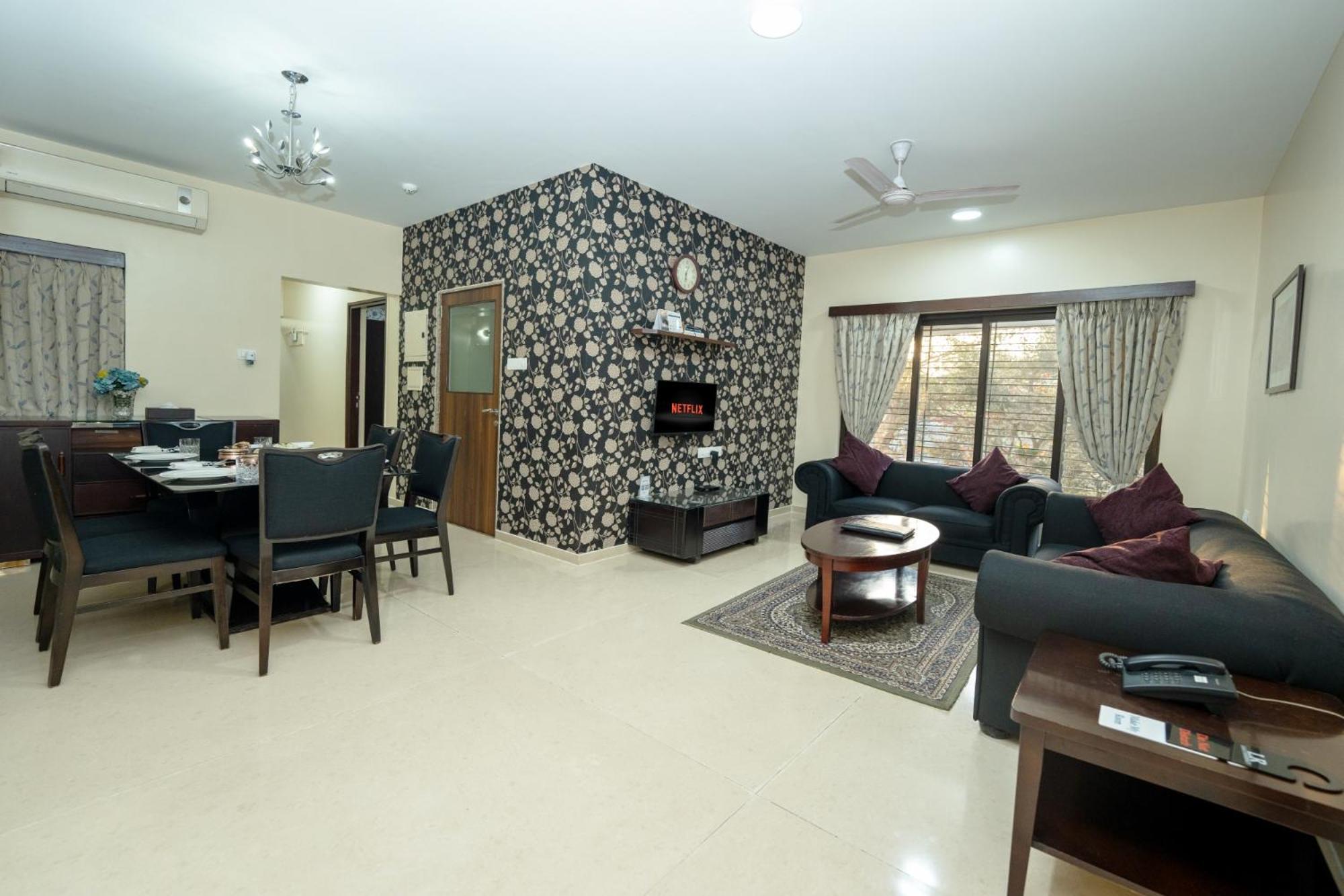 מלון מומביי Lalco Residency מראה חיצוני תמונה